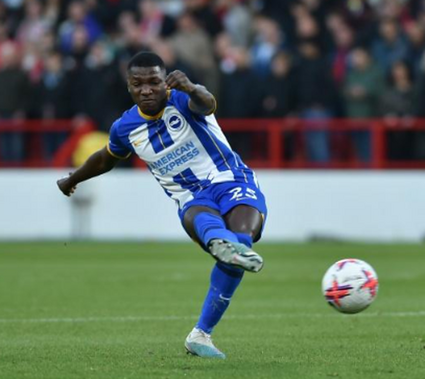 转折点切尔西官宣签约，NBA常规赛关键时刻攻防权衡，球迷炸锅，阵容厚度经受考验(切尔西转会新闻)