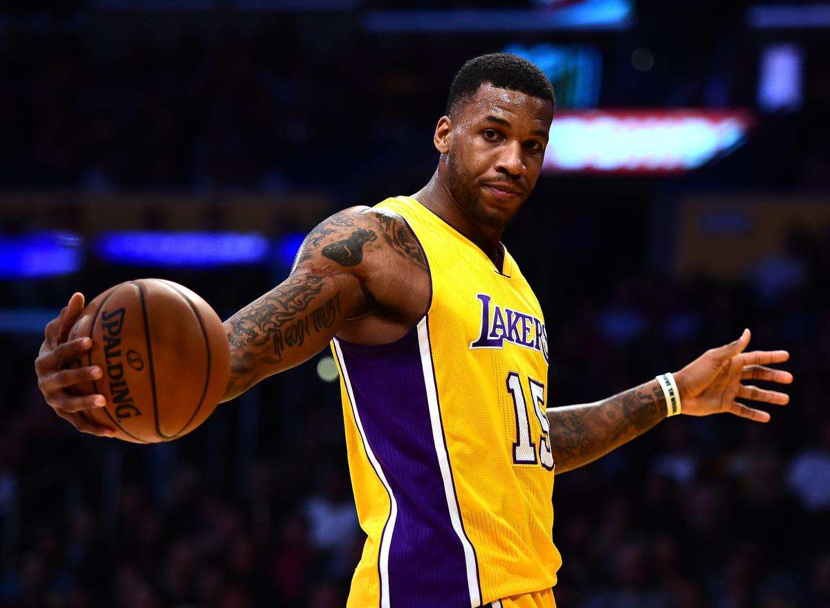 雷火电竞-莱万多夫斯基新星关键助攻表现惊艳，湖人未来可期！的简单介绍